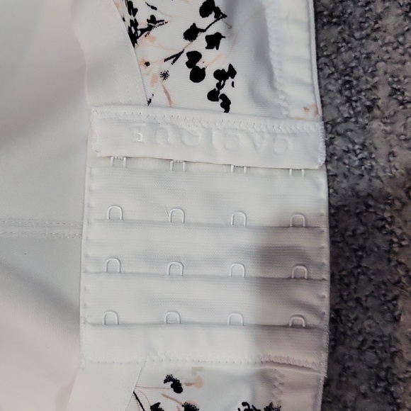 Cacique Bra 🤍 - Picture 5 of 7